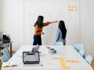 1:1 컨설팅 신청